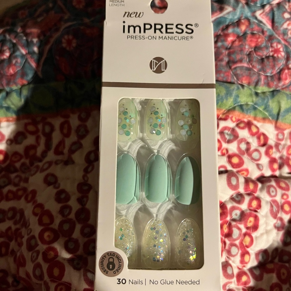 Impress nails